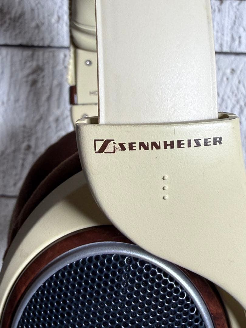 ヘッドホン Sennheiser HD 598
