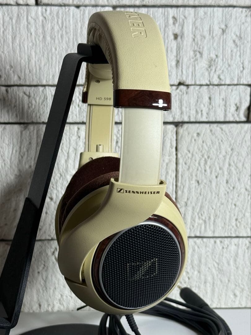 ヘッドホン Sennheiser HD 598