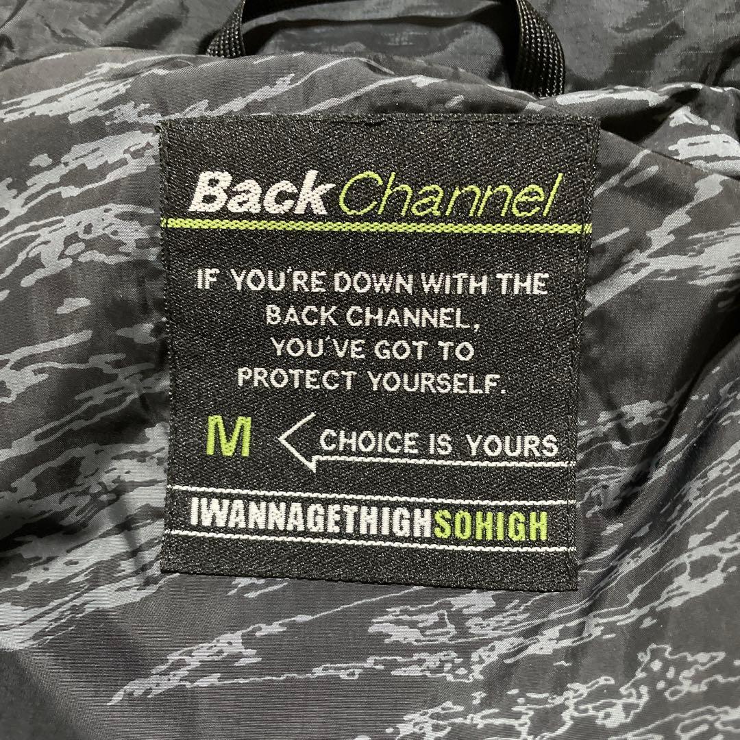 バックチャンネル✖️ナンガ　ダウンベスト