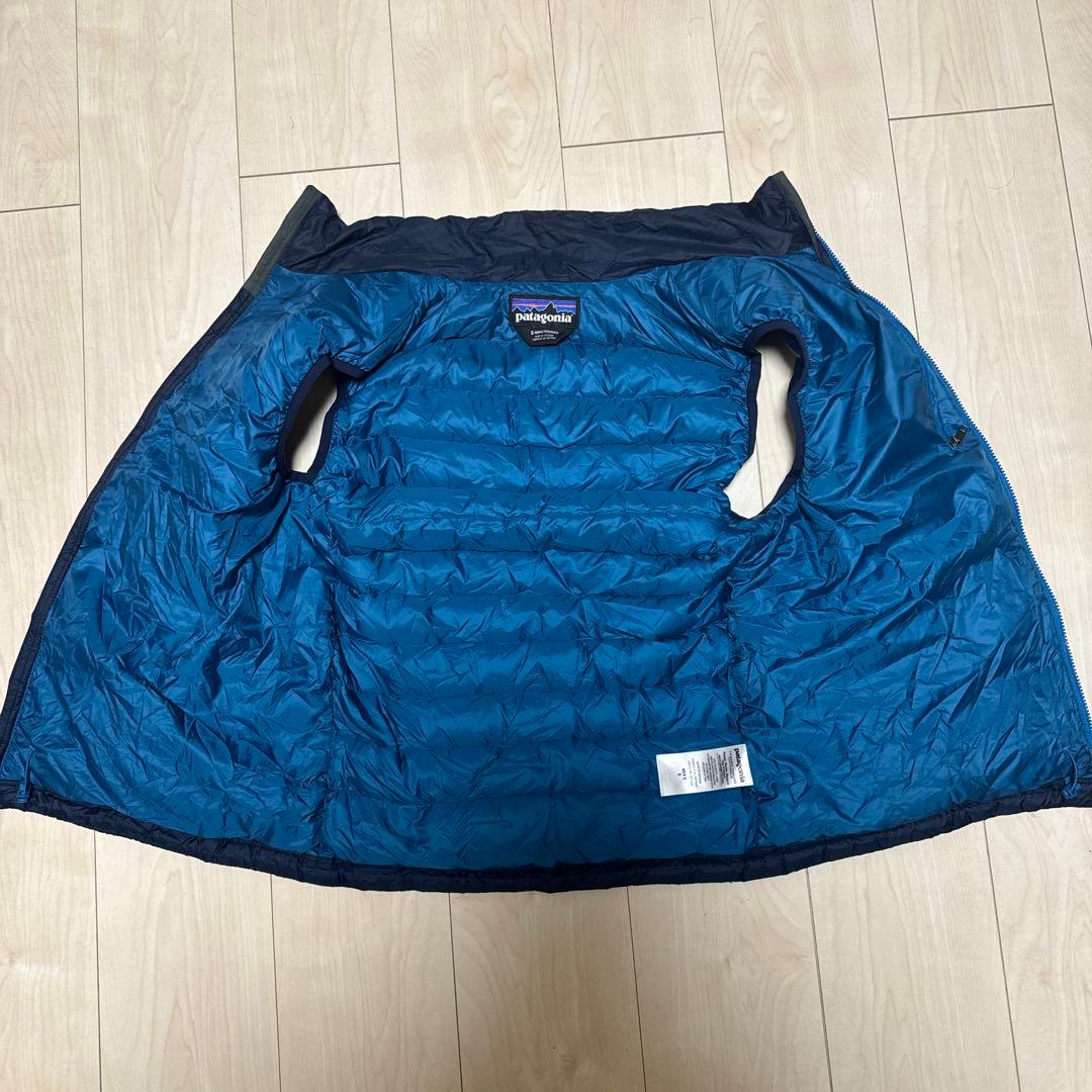patagonia ネイビー ダウンベスト