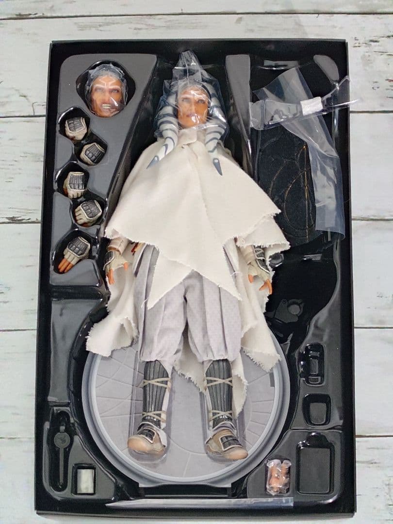 スターウォーズ　ホットトイズ　アソーカ　マスターピース　HOTTOYS