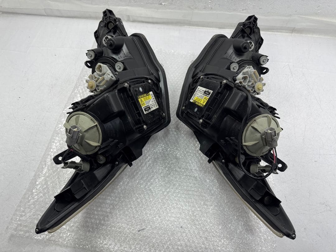 トヨタ純正　ACR GSR 50/55 エスティマ　前期　 ヘッドライト左右