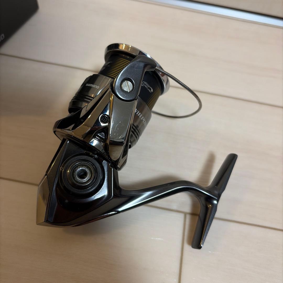 SHIMANO 24 ツインパワー C3000 MHG
