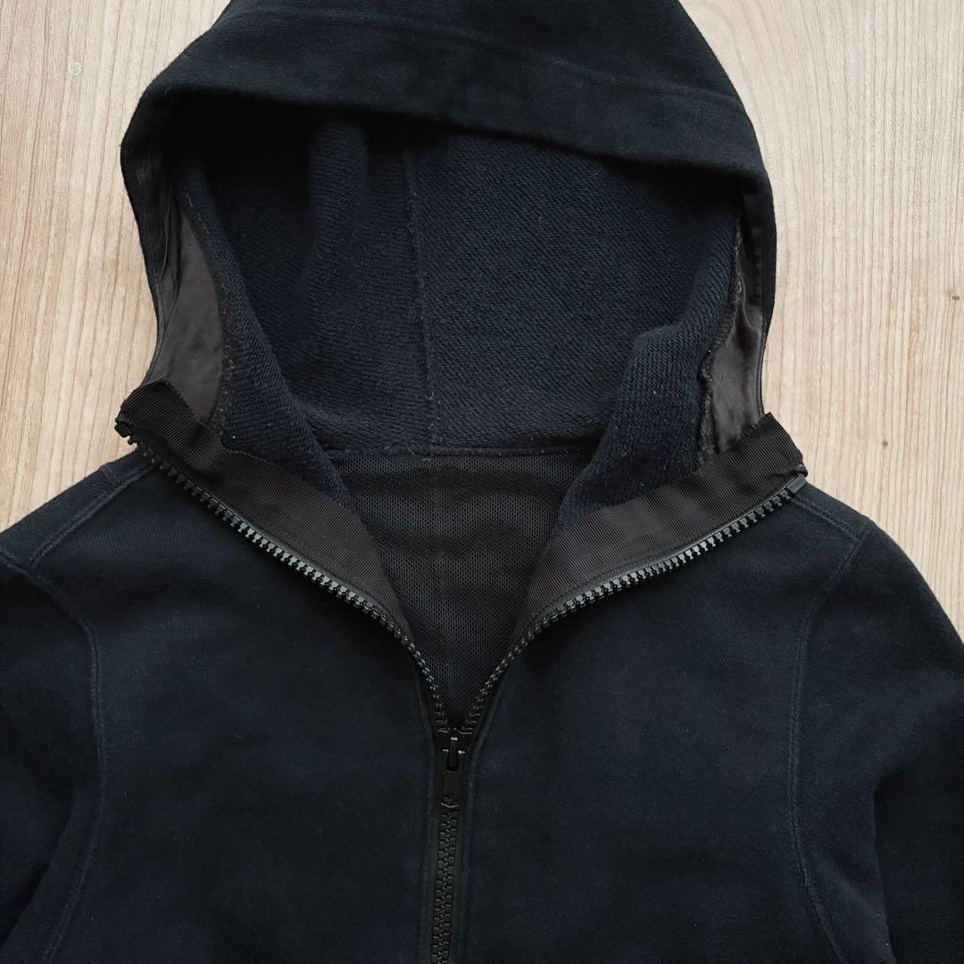 sacai✨バックフリル ジップアップパーカー 異素材 切替 人気モデル