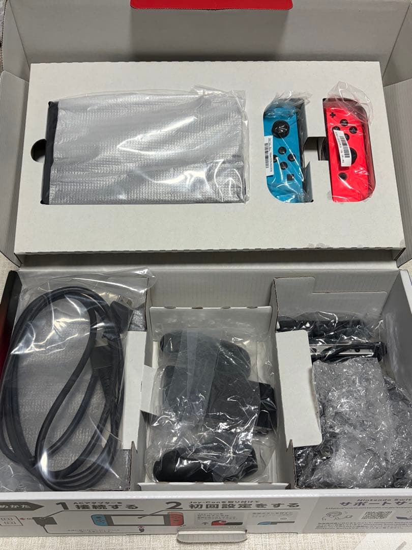 Nintendo Switch 青/赤 Joy-Con