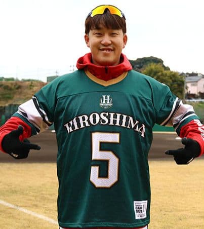 カープ小園海斗選手アメフト風Tシャツ2025！Lサイズ！限定完売品！