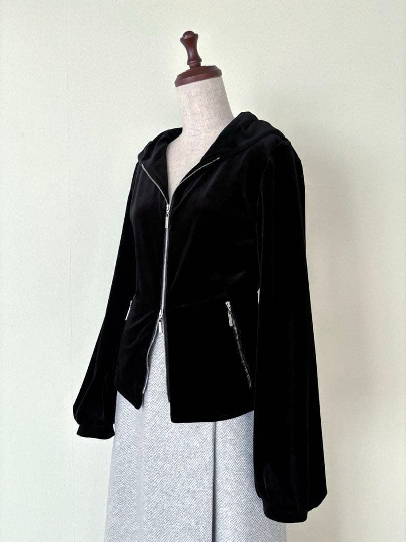 DAISY VELOUR ブラックパーカー　（美品）　FOXEY ベロア