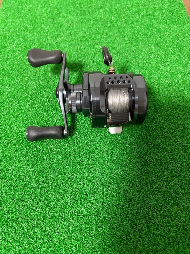リール CALCUTTA CONQUEST SHALLOWEDITION 31HG