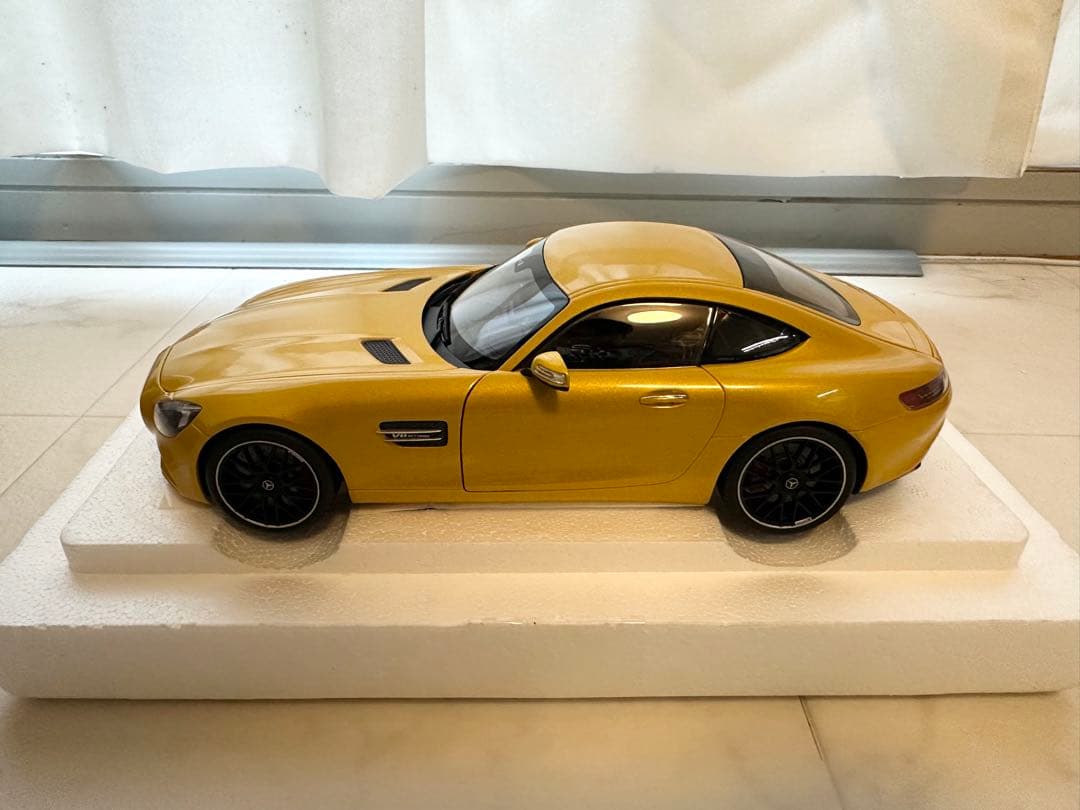 AUTOart 1/18 メルセデス・AMG GT S