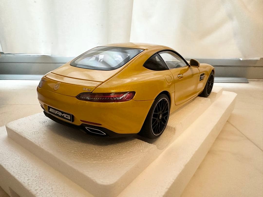 AUTOart 1/18 メルセデス・AMG GT S