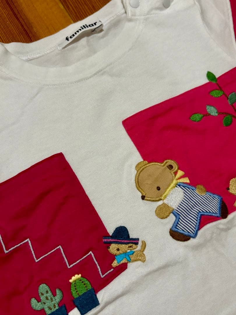 ファミリア　90㎝　今夏新作　Tシャツ　クリーニング済み