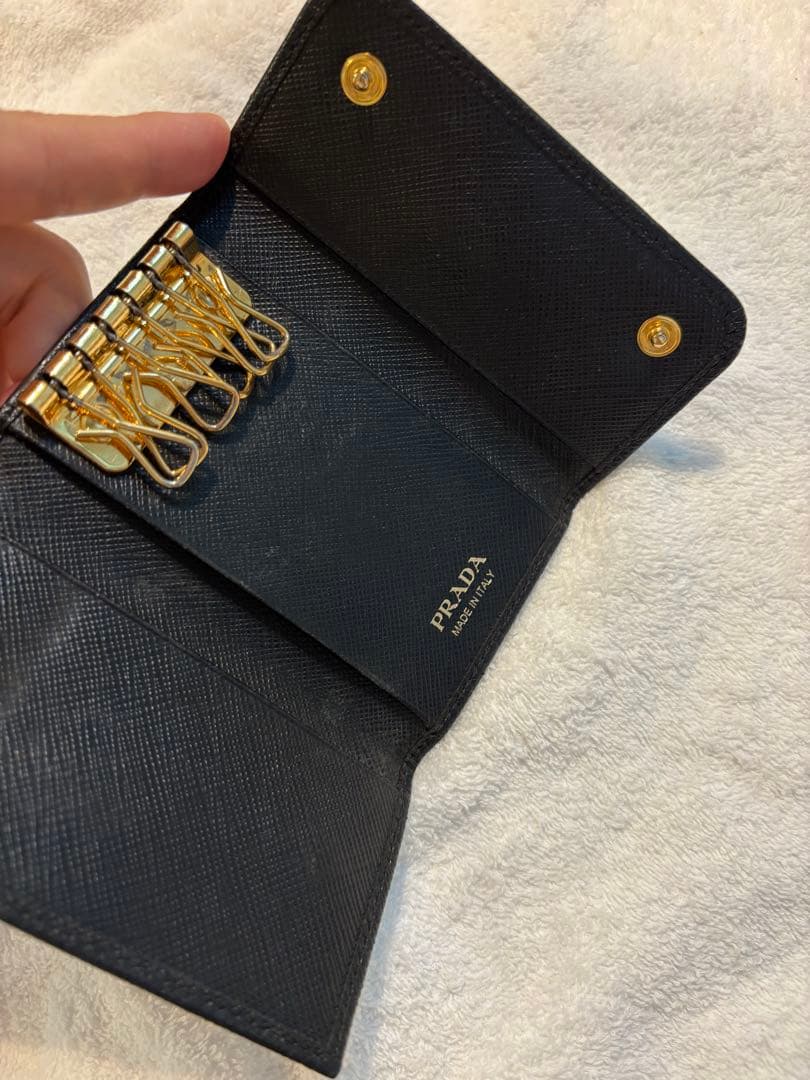 PRADA プラダ サフィアーノレザー ブラック キーケース★箱付き