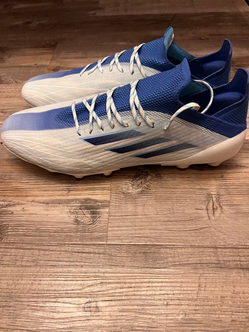 adidas SPEEDFLOW サッカーシューズ