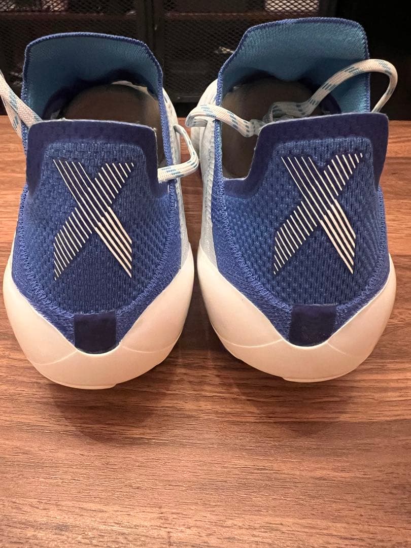 adidas SPEEDFLOW サッカーシューズ