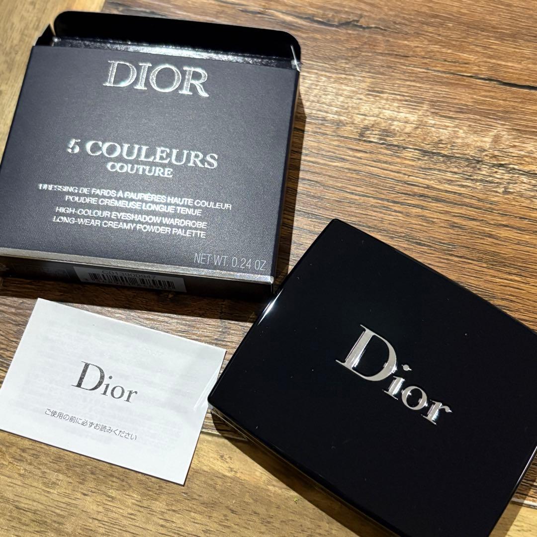 Diorサンククールクチュール1947アイシャドウパレット