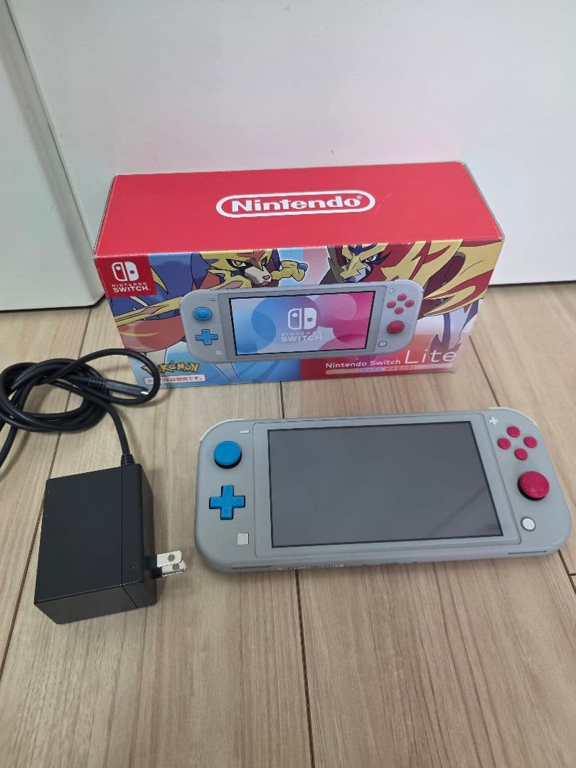 Nintendo Switch Lite ザシアン・ザマゼンダ　液晶割れ