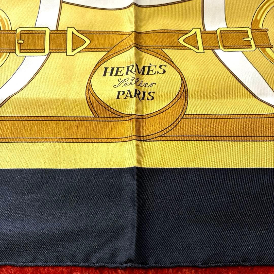 HERMÈS エルメス　シルクスカーフ 馬具デザイン