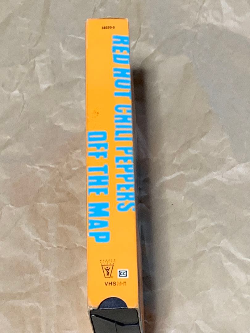 ミュージック Red Hot Chili Peppers: OFF THE MAP [VHS]