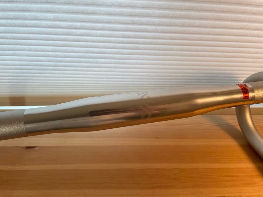 Nitto b105aa ssbドロップハンドル シルバー 31.8 440mm
