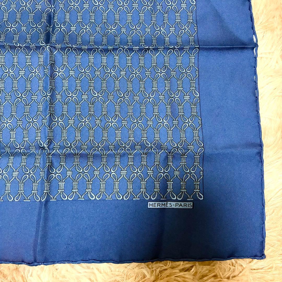 エルメス　カレ40 シルク　スカーフ　ネイビー