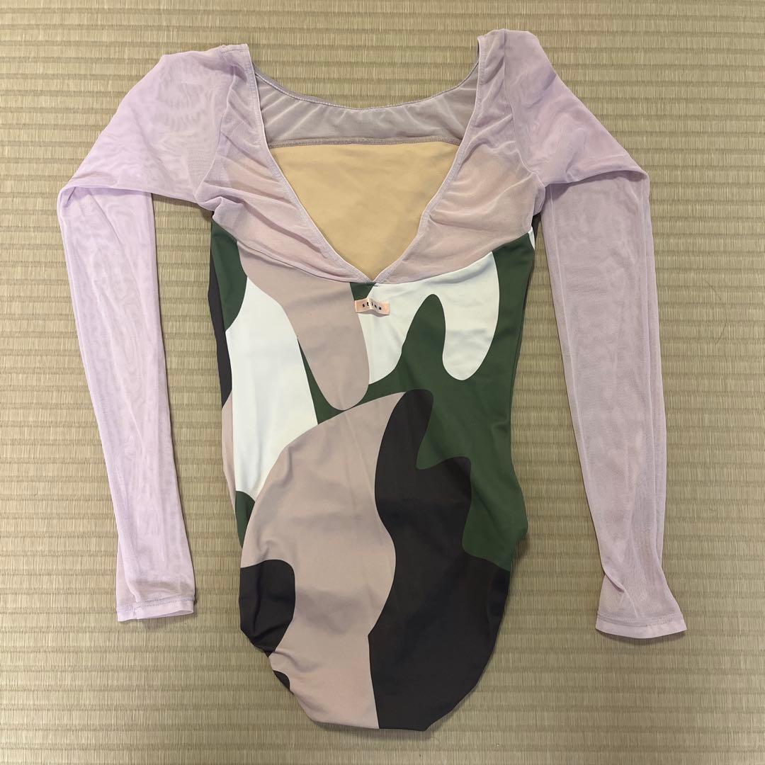 【美品】Stina バレエレオタード　長袖　ラベンダー×迷彩　Pサイズ