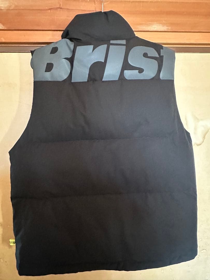 F.C.Real Bristolカモフラージュ ダウンベスト