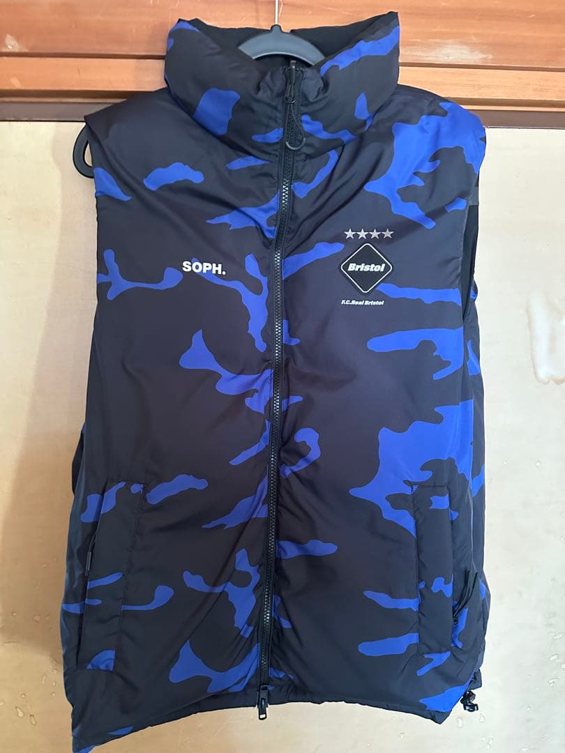 F.C.Real Bristolカモフラージュ ダウンベスト