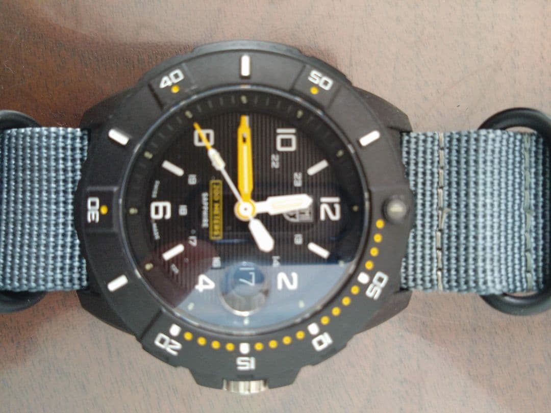 時計 LUMINOX