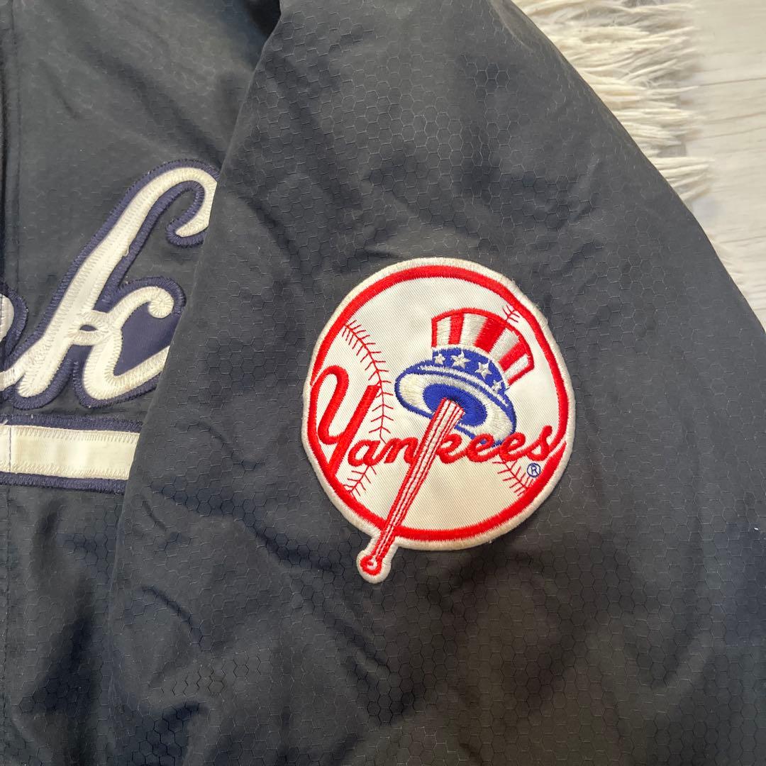 qsssyさん着用　New York Yankees スタジアムジャケット
