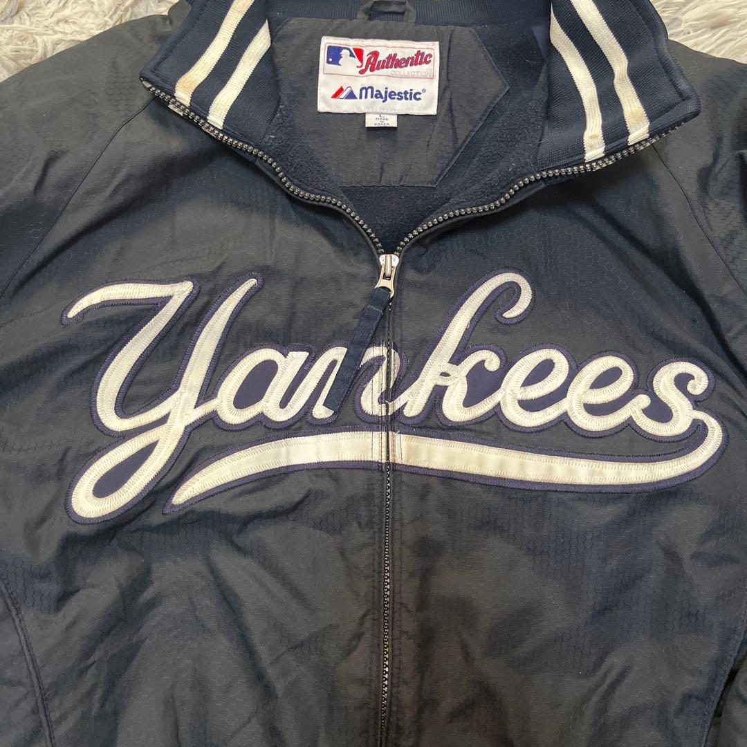 qsssyさん着用　New York Yankees スタジアムジャケット