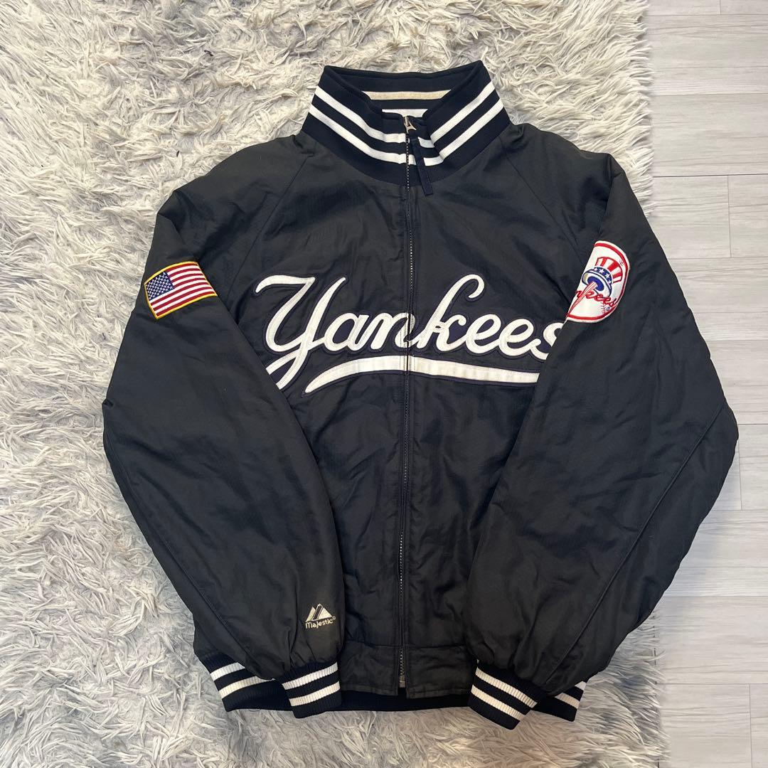qsssyさん着用　New York Yankees スタジアムジャケット