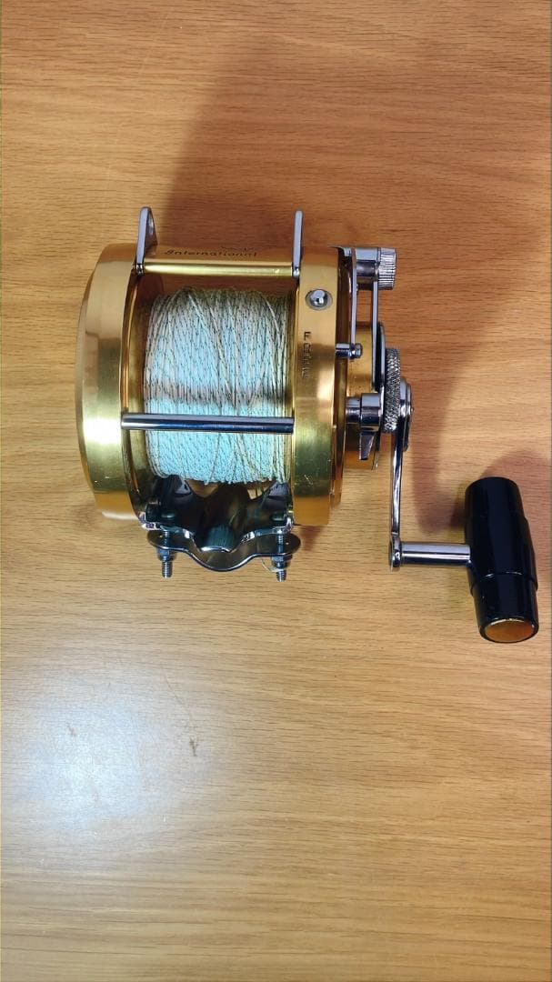 PENN International 50 大型リール ゴールド 現状品