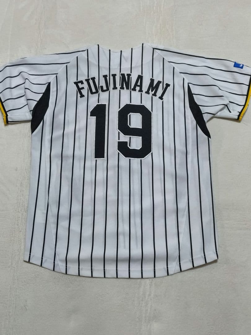 【美品】阪神タイガースユニホーム　藤浪晋太郎