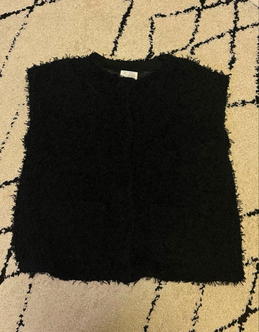 【OHGA】お値下げしました！モケベスト ブラック 美品