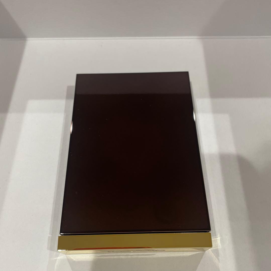 TOM FORD アイシャドウパレット 04 HONEYMOON