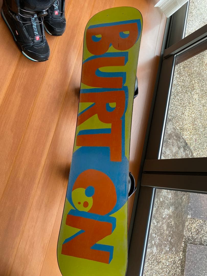 BURTONバートン スノーボード・バインディング & Headブーツ のセット