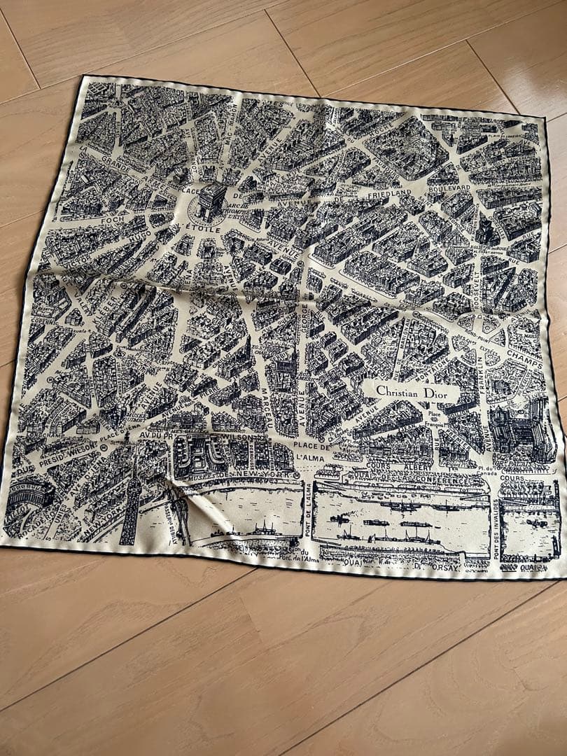 Christian Dior Paris地図柄スカーフ