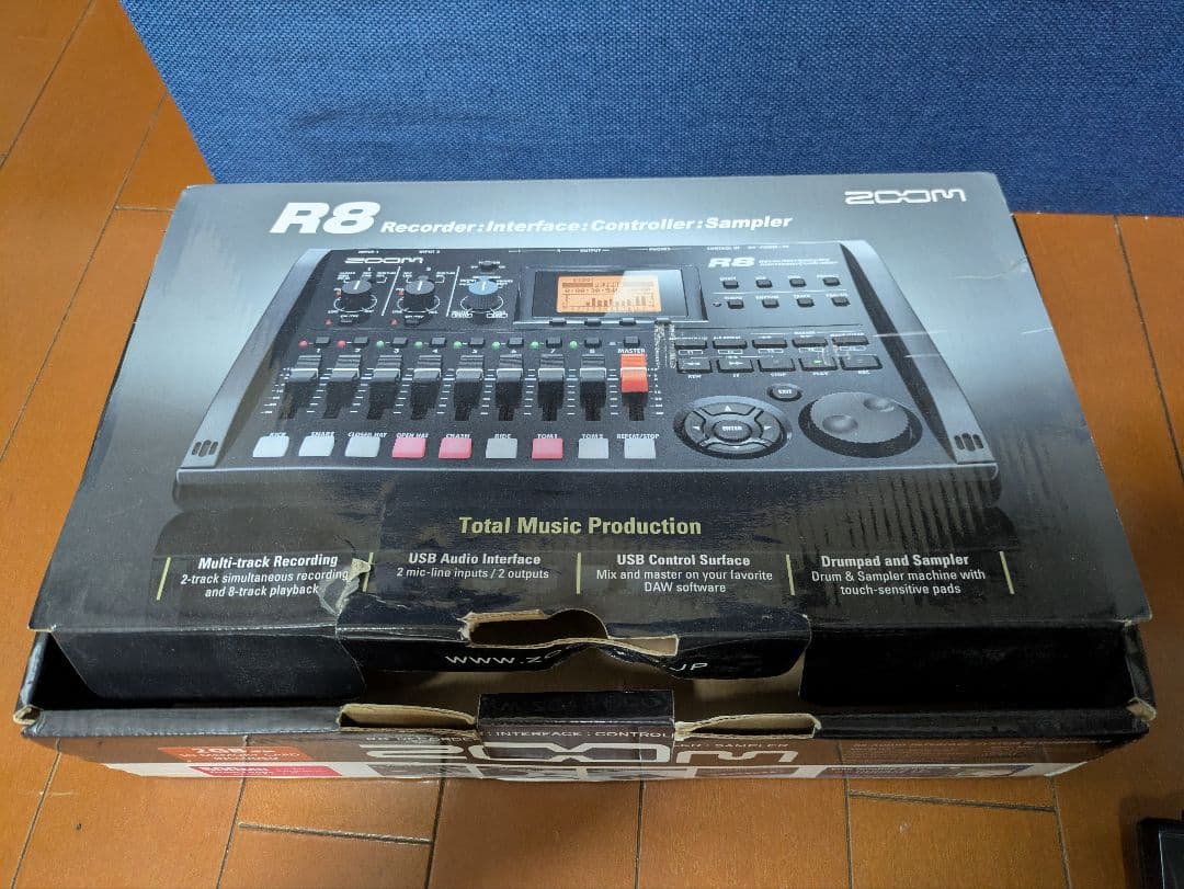 ZOOM R8 マルチトラックレコーダー