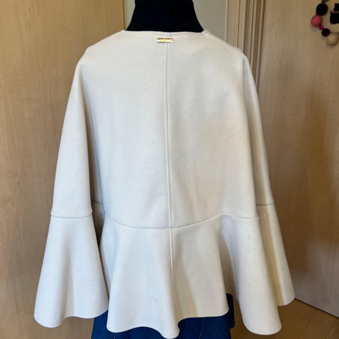【極美品】Rady ケープコート（ポンチョ）♡フレアシルエット/アイボリー