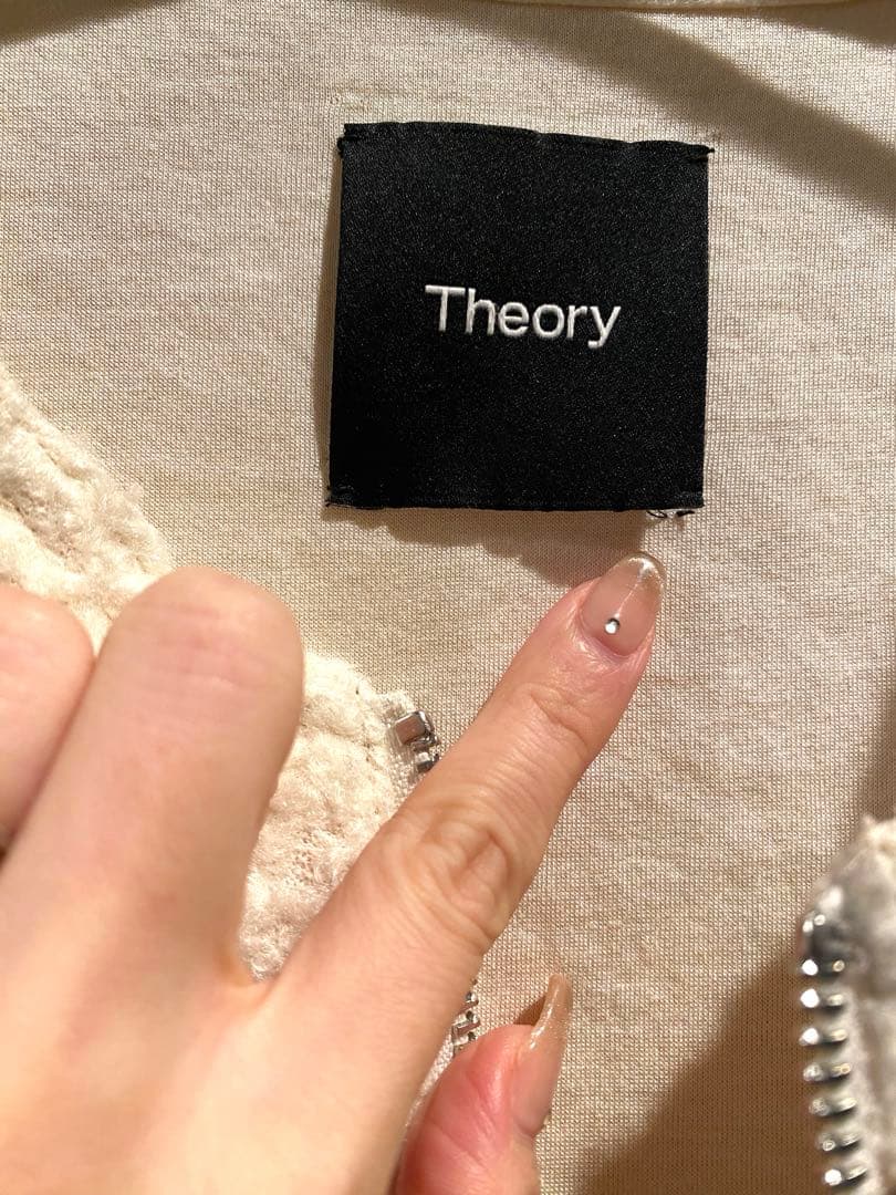 4.9万《美品》theory セオリーカーリープードルジレ　ボアベスト アウター
