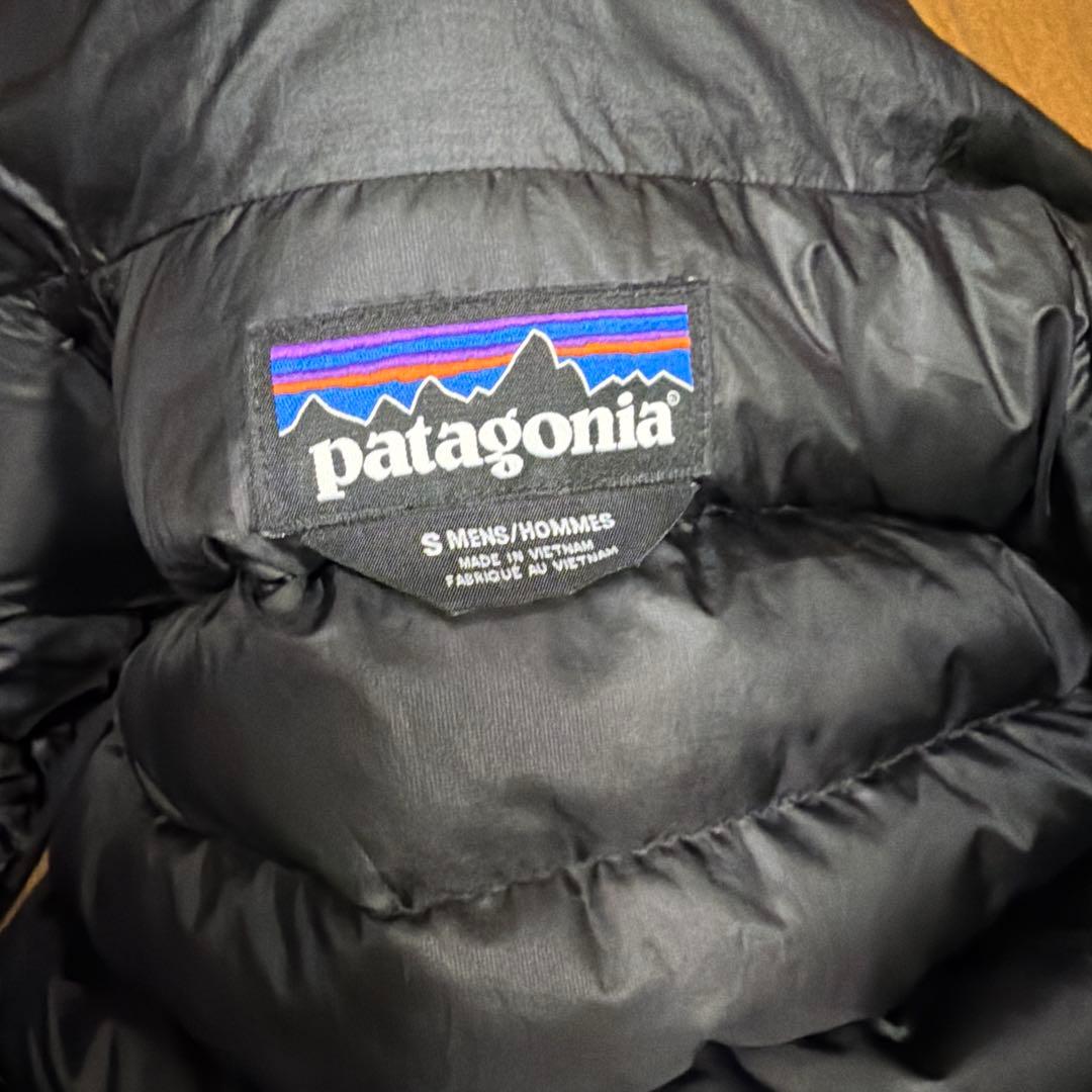patagonia ブラック ダウンセーター　ダウンベスト　メンズサイズS
