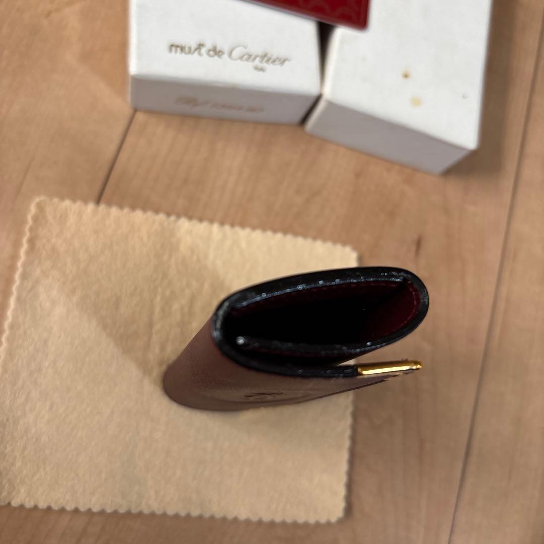 Cartier mut de Cartier ボルドーキーケース