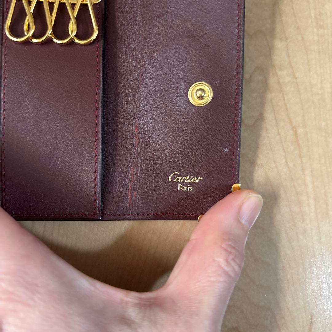 Cartier mut de Cartier ボルドーキーケース