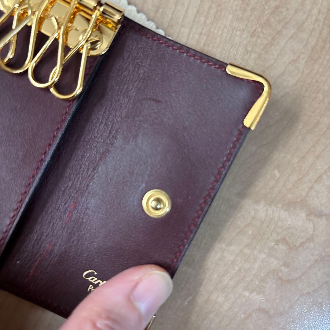 Cartier mut de Cartier ボルドーキーケース