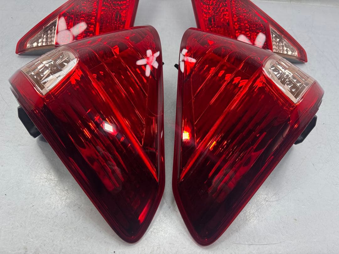 トヨタ 純正 アルファード 20系 GGH20W 前期 テールランプ 左右セット