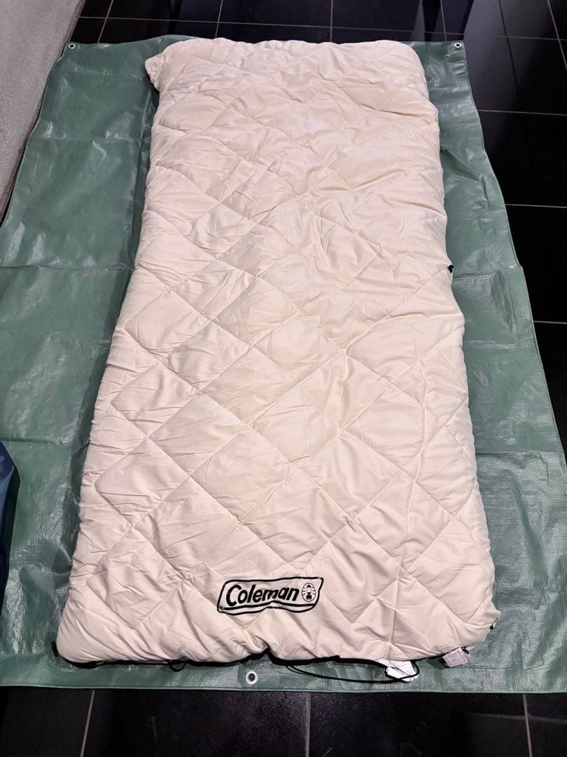 【値下げ】Coleman 限定色マルチレイヤースリーピング1