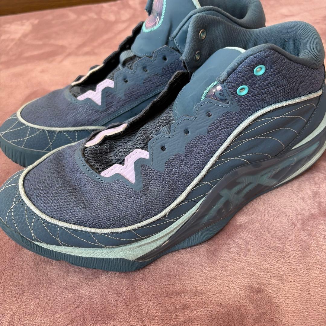 ASICS UNPREARS 3 サイズ28.5cm　アンプレ バッシュ　室内