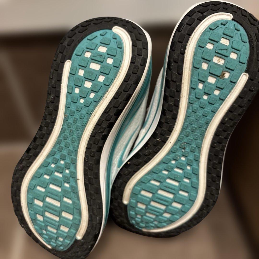 ⭐︎NIKEランニングシューズ ⭐︎ ボメロプラス ミント⭐︎