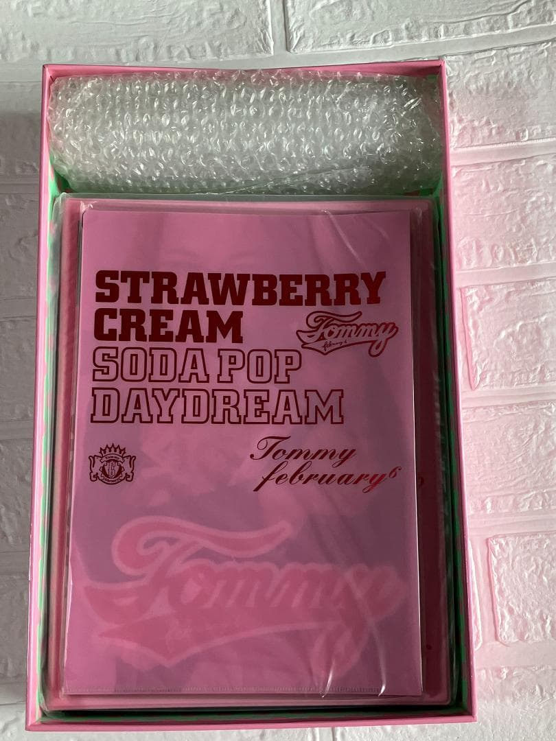ミュージック  february6 STRAWBERRY CREAM