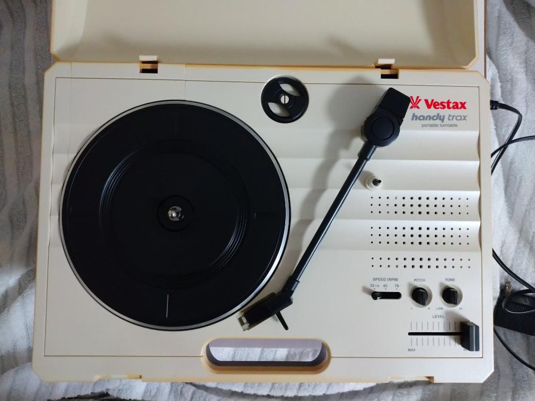 Vestax ポータブルターンテーブル handy trax